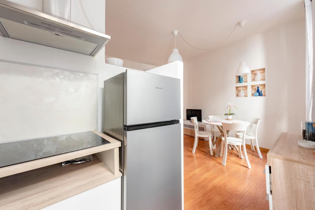 Mazzini 12, Elegant Central Apartment With Free Private Garage 800 M, Air Conditioning, Wi-Fi, Just 100 M From The Public Beach Rapallo Dış mekan fotoğraf