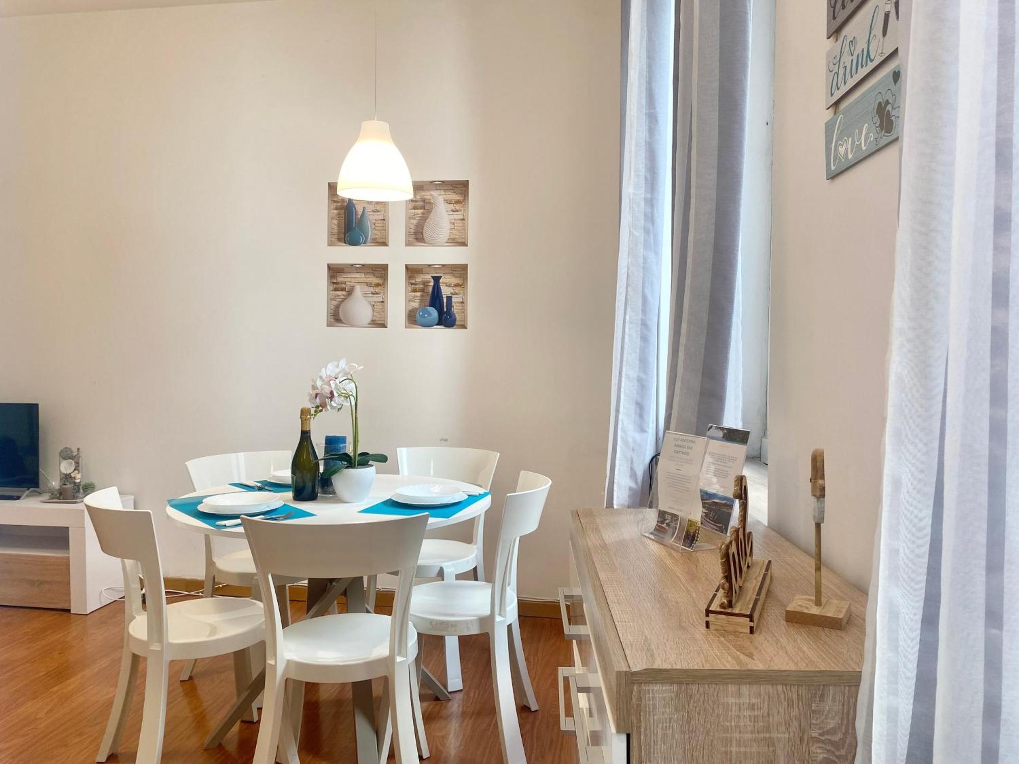Mazzini 12, Elegant Central Apartment With Free Private Garage 800 M, Air Conditioning, Wi-Fi, Just 100 M From The Public Beach Rapallo Dış mekan fotoğraf