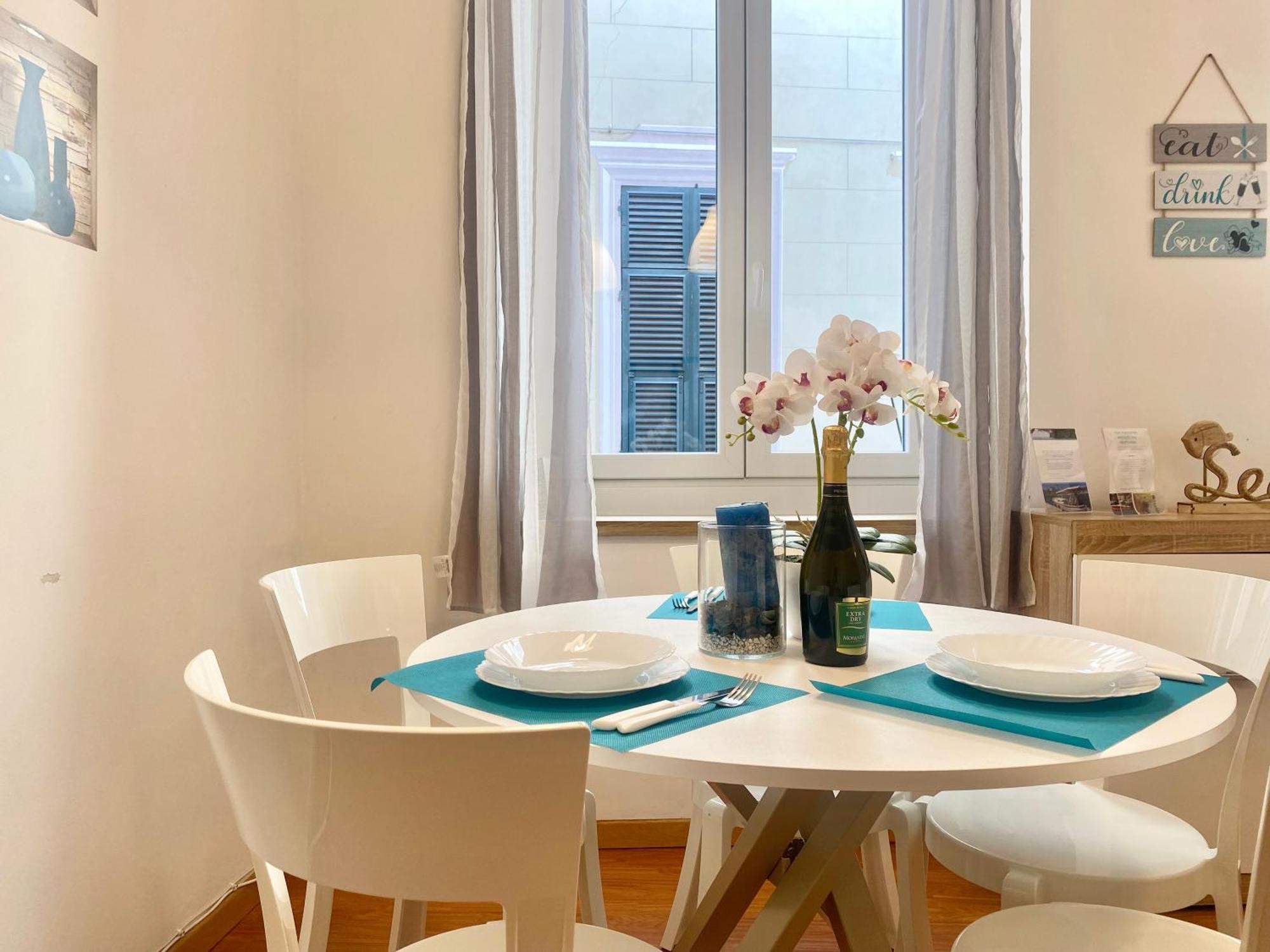 Mazzini 12, Elegant Central Apartment With Free Private Garage 800 M, Air Conditioning, Wi-Fi, Just 100 M From The Public Beach Rapallo Dış mekan fotoğraf